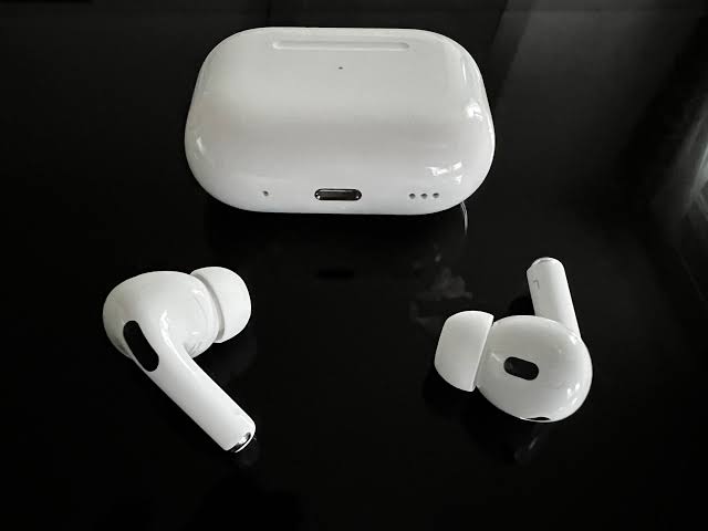 EarBuds Pro 2 True Wireless Earbuds High Quality Audio